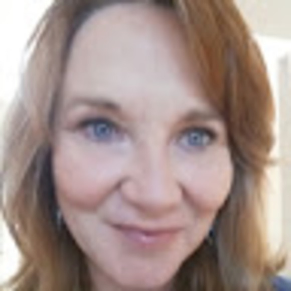 Meet your Posher, Vicki - Picture 1 of 1